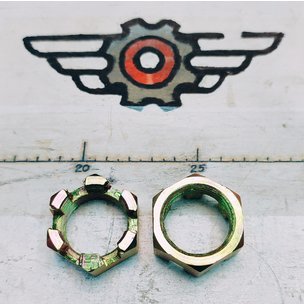 Гайка МТЗ оси навески А04.02.020-01 РФ