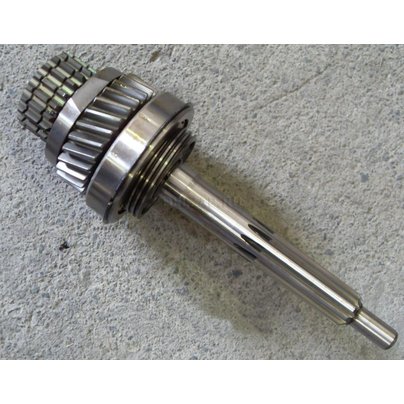 Вал первичный КПП КАМАЗ делителя в сборе 152-1770040