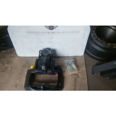 Суппорт тормозной АМАЗ-203 задний (левый) диск. тормоз ГОЛЫЙ SB7185-K127585