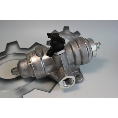 Регулятор давления воздуха (РДВ) ЗИЛ, КамАЗ, МАЗ 100-3512010 КСМ