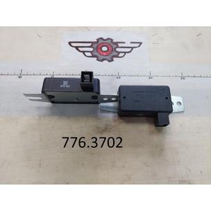 Реле регулятор напряжения КАМАЗ, МАЗ-504В, 515Б 28В (аналог РР356-3702) 776.3702