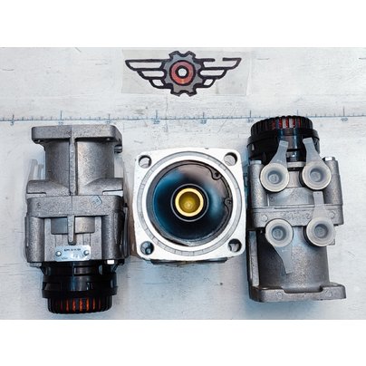 Кран тормозной главный 2х контурный 