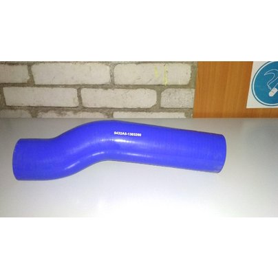 Патрубок радиатора МАЗ нижний (L=365мм, d=70) 