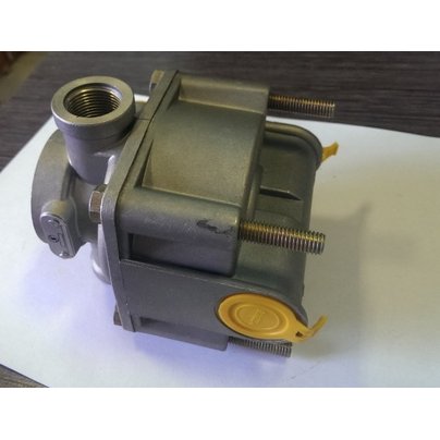 Клапан ускорительный SHAANXI 6-отв F3000 DZ9112360047 ZTD