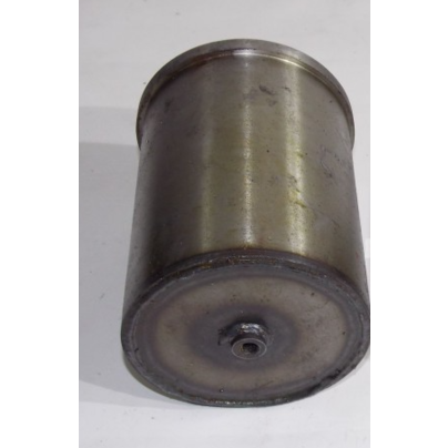 Втулка МАЗ-5516 опоры подъема платформы под масленку с дном 651608-8501235-010 ЛЕЛ