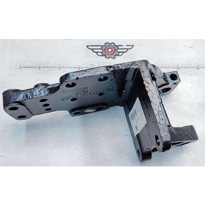 Кронштейн передней рессоры МАЗ задний правый 6501С5-2902456-000 ОАО МАЗ