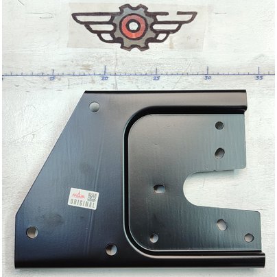 Кронштейн крепления МАЗ мотора стеклоочистителя н/о 64226-5205083 ОАО МАЗ